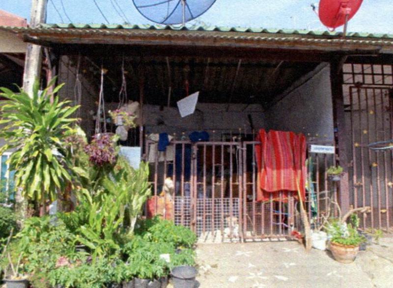 ทาวน์เฮ้าส์หลุดจำนอง ธ.ธนาคารอาคารสงเคราะห์ ปทุมธานี ธัญบุรี บึงสนั่น(คลองฝั่งใต้)